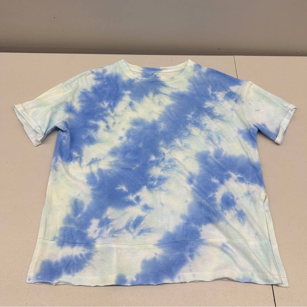 SO Vibrant Blue and White Tie-Dye Tee size M